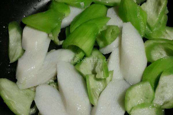 台湾菜芒果炒青笋山药的做法图解3