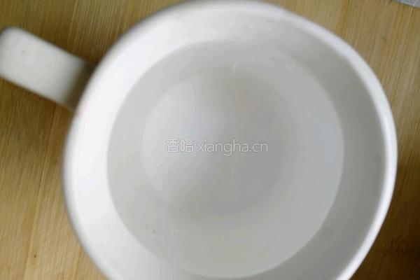 草莓汁的做法图解3