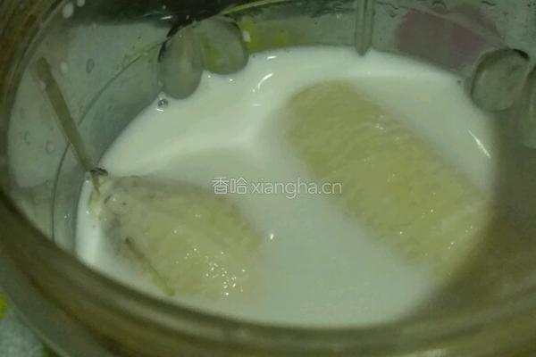 香蕉奶昔的做法图解5
