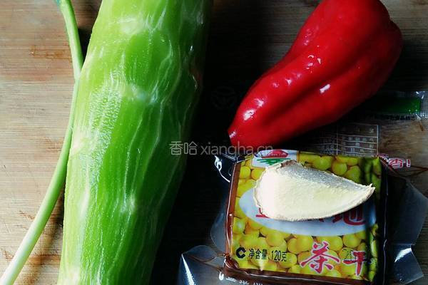 莴笋炒茶干的做法图解1