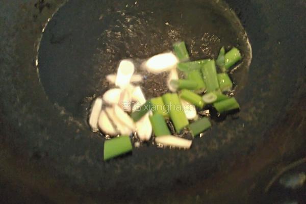 猪头肉扒白菜的做法图解2