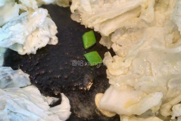 猪头肉扒白菜的做法图解3