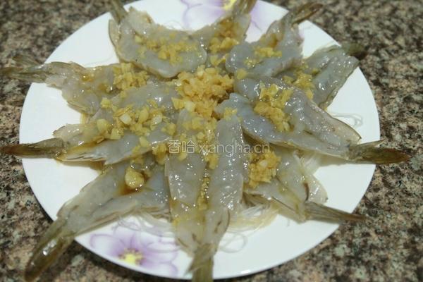 蒜蓉粉丝蒸虾的做法图解9
