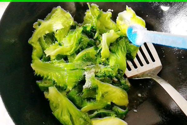 蒜末蚝油生菜的做法图解5