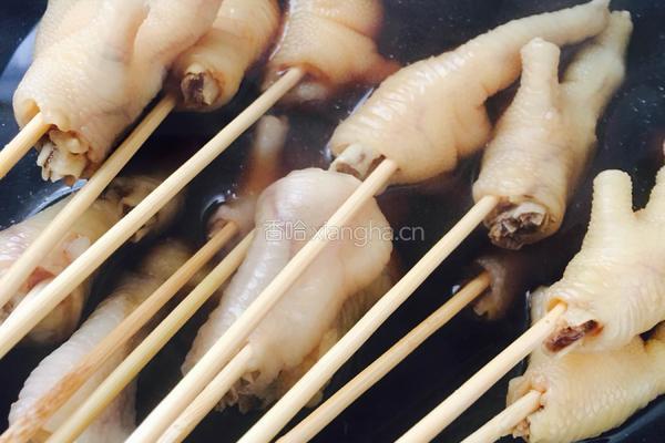 酱香卤竹签凤爪的做法图解8
