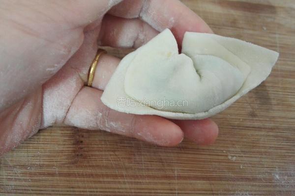 元宝饺子包法的做法图解7