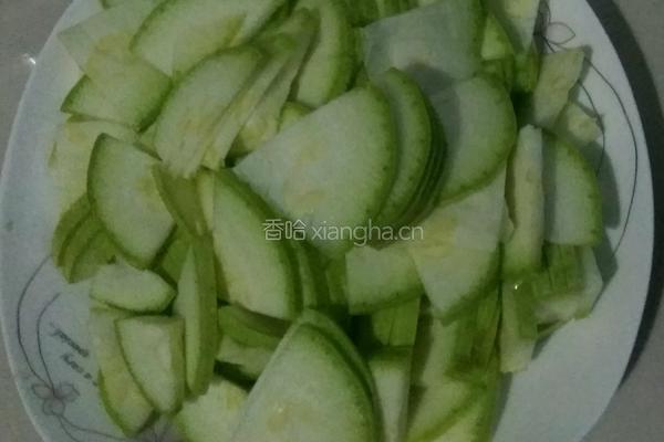 姜蒜蓉西葫芦的做法图解1