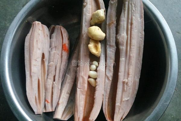 莲藕炒肉的做法图解1