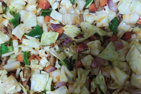 肉丝蔬菜炒麻食的做法图解8