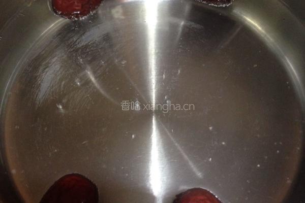 醪糟红糖鸡蛋的做法图解3