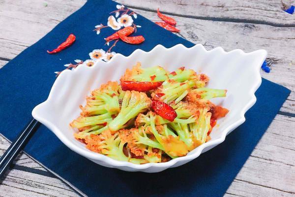 豆瓣酱干锅花菜的做法图解3