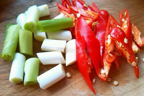 回锅茄子豆角的做法图解3