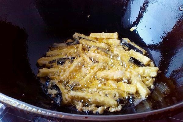 回锅茄子豆角的做法图解7