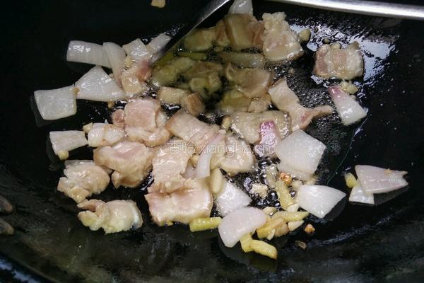 辣椒炒五花肉的做法图解3