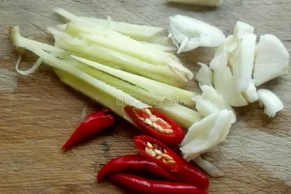 蒸黄花鱼干的做法图解2