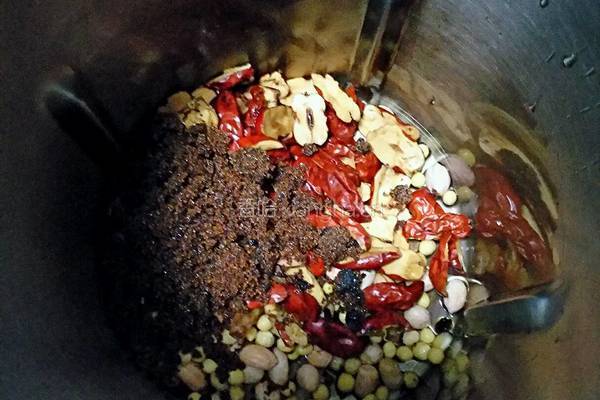 红糖枣花生豆浆的做法图解6