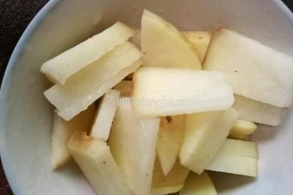 米粉蒸肉的做法图解1