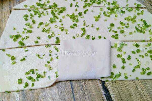 葱花油饼的做法图解9