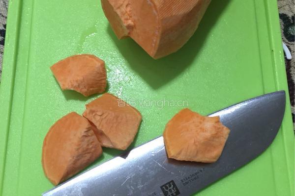 拔丝地瓜的做法图解2