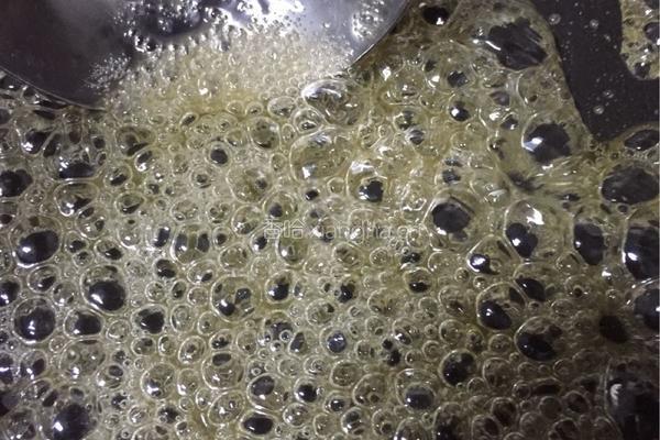 拔丝地瓜的做法图解9