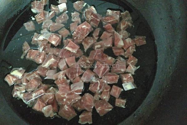 花生牛肉焖香菜的做法图解3