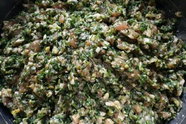 荠菜猪肉饺子馅的做法图解6
