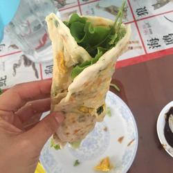 鸡蛋灌饼的做法[图]