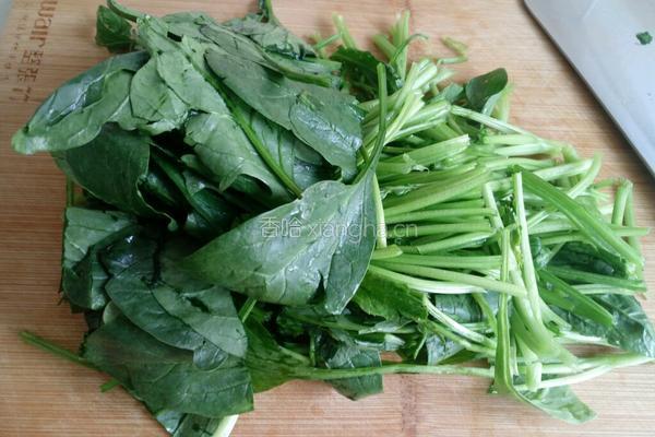 麻酱拌菠菜的做法图解1