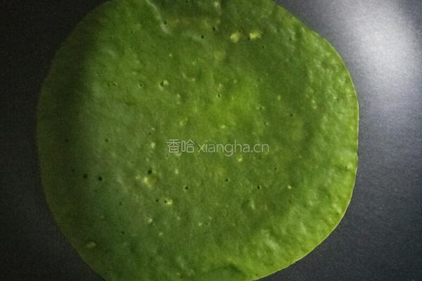 菠菜汁鸡蛋饼的做法图解4