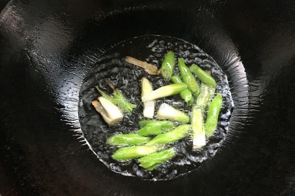 春笋炒肉的做法图解9