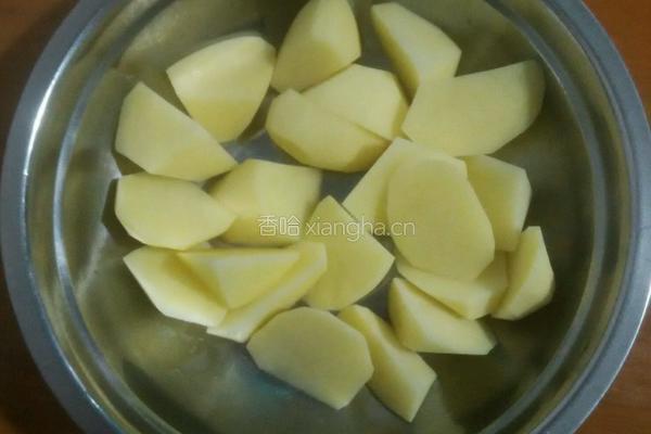 彩椒土豆烩茄子的做法图解3