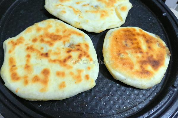 香菇芹菜肉馅饼的做法图解7