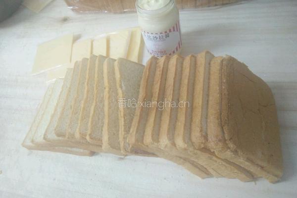 现烤三明治的做法图解1
