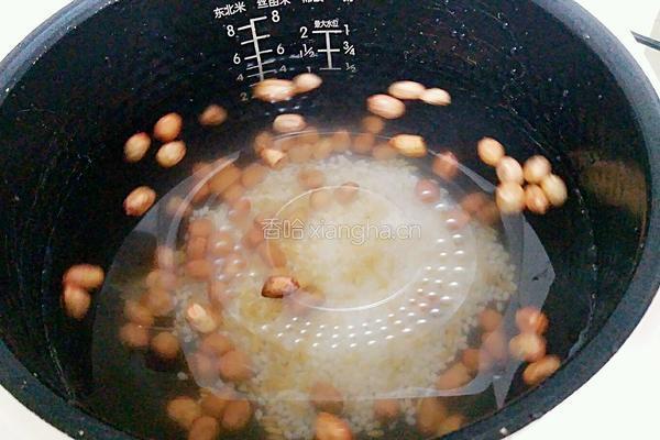 花生红薯粥的做法图解3