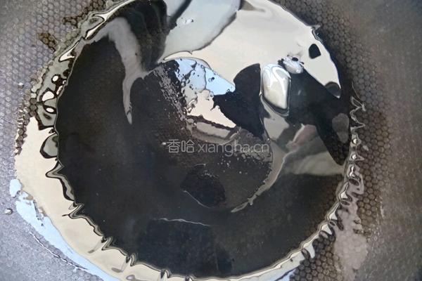 酸菜蚕豆汤的做法图解2