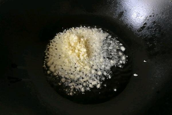 蒜末蚝油菜苔的做法图解3