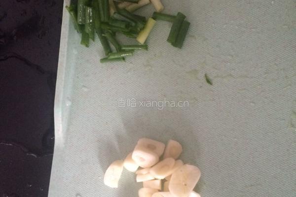 牛肉丝炒豆芽的做法图解3