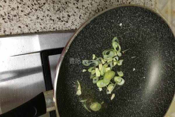 杏鲍菇炒面的做法图解3