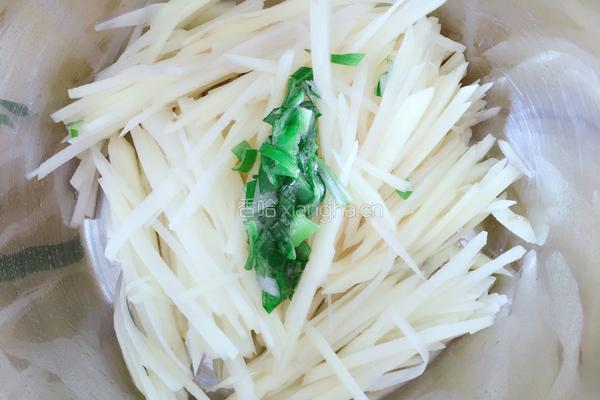 五香土豆饼的做法图解4