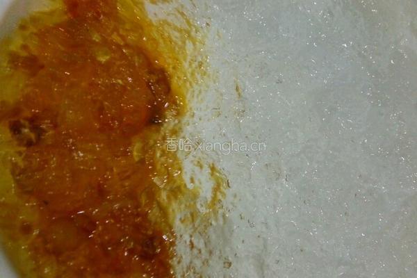 雪燕桃胶椰奶的做法图解3
