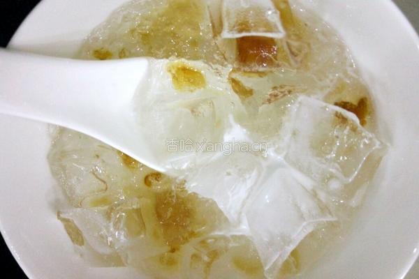 雪燕桃胶椰奶的做法图解6