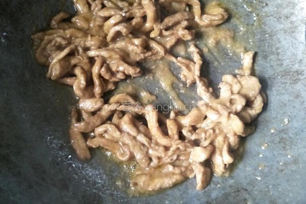 芹菜肉丝的做法图解4