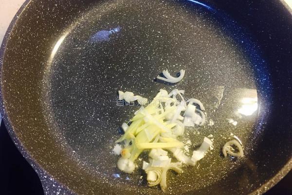 茄丝虾仁汤的做法图解8