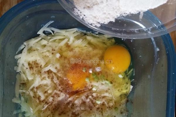 独家～土豆丝饼的做法图解3