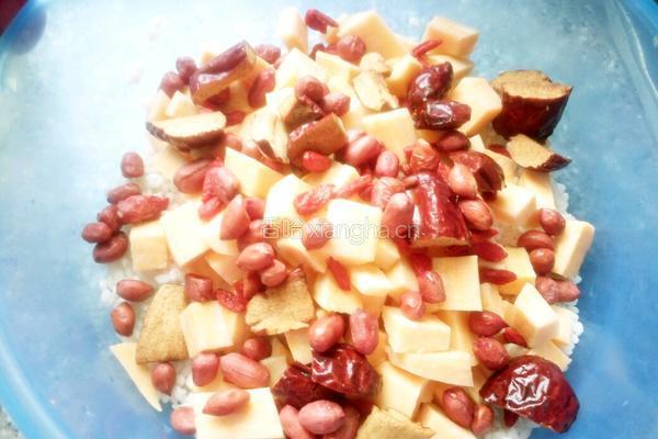 腊肉红薯糯米饭的做法图解6