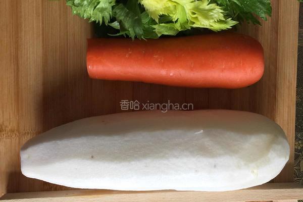 粉蒸萝卜丝(白萝卜~胡萝卜)的做法图解1