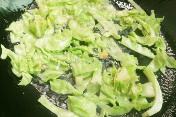包菜炒饭的做法图解8