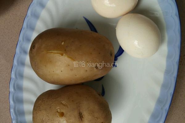 土豆饼的做法图解1
