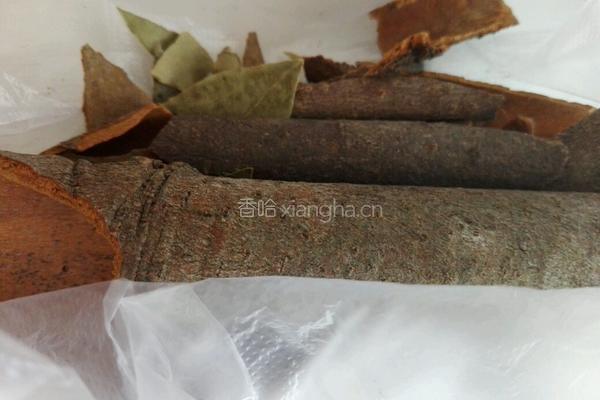 水煮五香花生的做法图解2