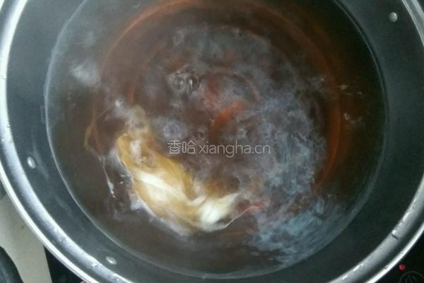 糖水苹果荷包蛋的做法图解3
